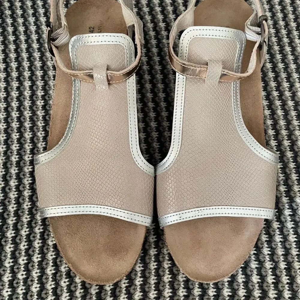 Naot Fiona women’s shoe size 11-11.5 (42) wedge sandal